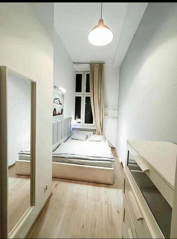 Centrum Fabryczna Rooms Лодзь Экстерьер фото